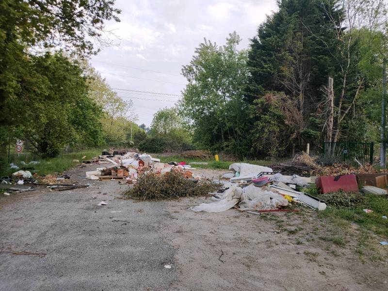 Dépôts sauvage à Libourne en gironde collecté par Recyclexpert 