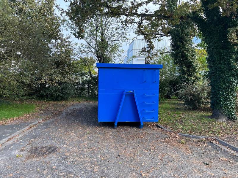 Location de benne de 30m3 pour du tout venant à Mérignac en Gironde 