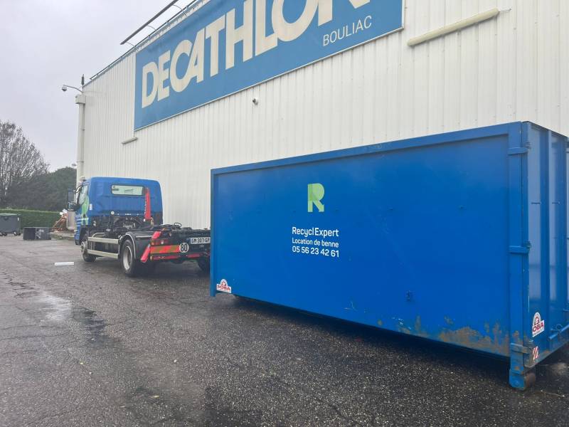 Location de benne de 14m3 à Bordeaux et dans toute la Gironde 