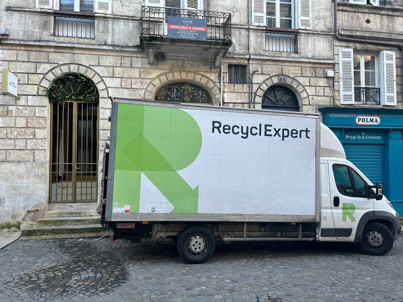 Collecte muti-déchets pour les professionnels à Bordeaux en Gironde 