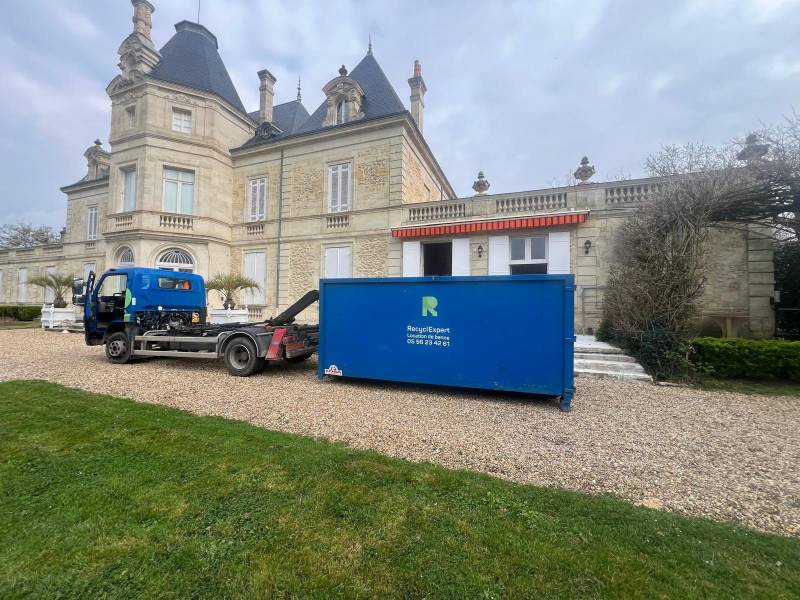 location de benne de 14m4 pour branches à Libourne en Gironde 