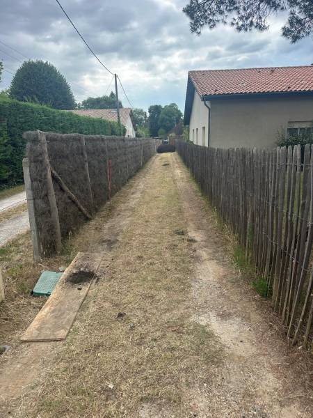 livraison de terre pour les terrassiers de Pessac et dans toute la Gironde 