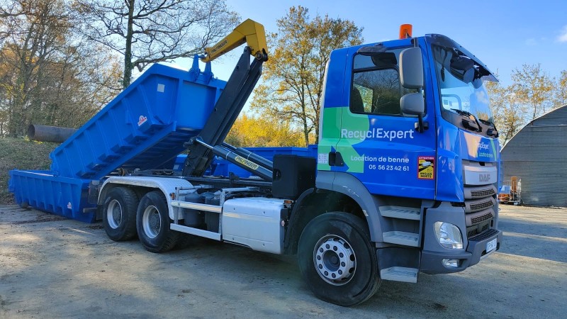 DEPOSE DE BENNE 8M3