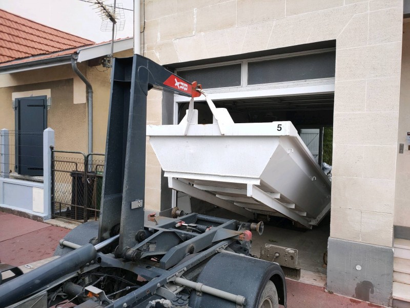 Location benne gravats en Centre ville de Bordeaux