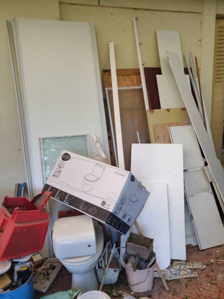 Débarras d'une fin de chantier après rénovation  sur la commune de pessac en gironde