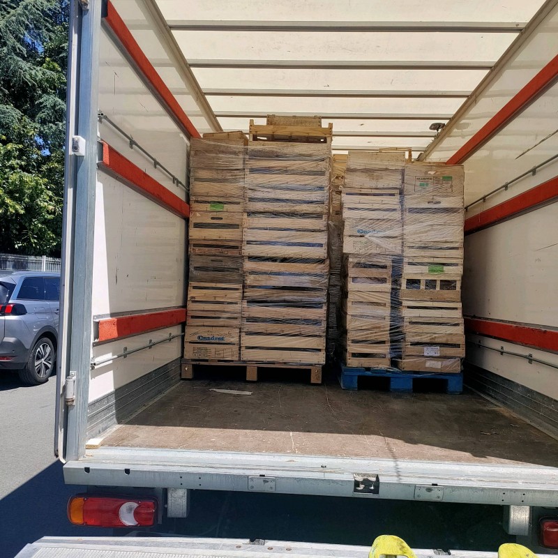 Evacuation et recyclage des cagettes bois et déchets en Gironde